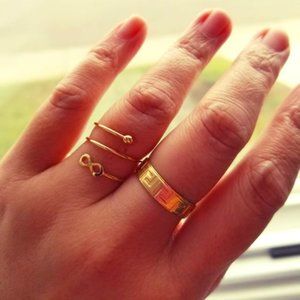 Infinity design RING 18k Gold